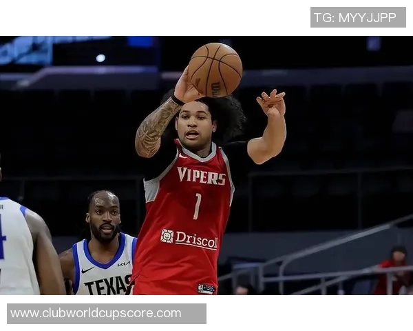 安东尼重返火箭对决昔日队友展现老将风采与新秀争锋的精彩时刻