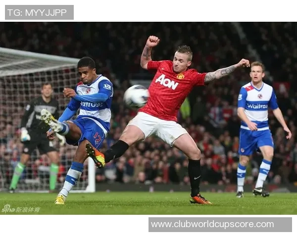 曼联对雷丁精彩对决直播信号全程跟踪与分析